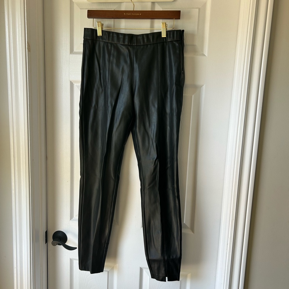 🖤 Zara Trafaluc Faux Leather Leggings (Black)